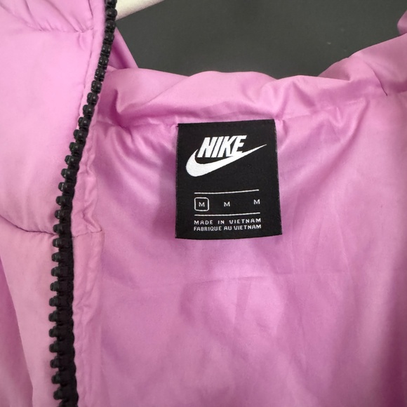 Nike Sportswear Women's Pink Hooded Full Zip Puffer Jacket - Picture 3 of 7